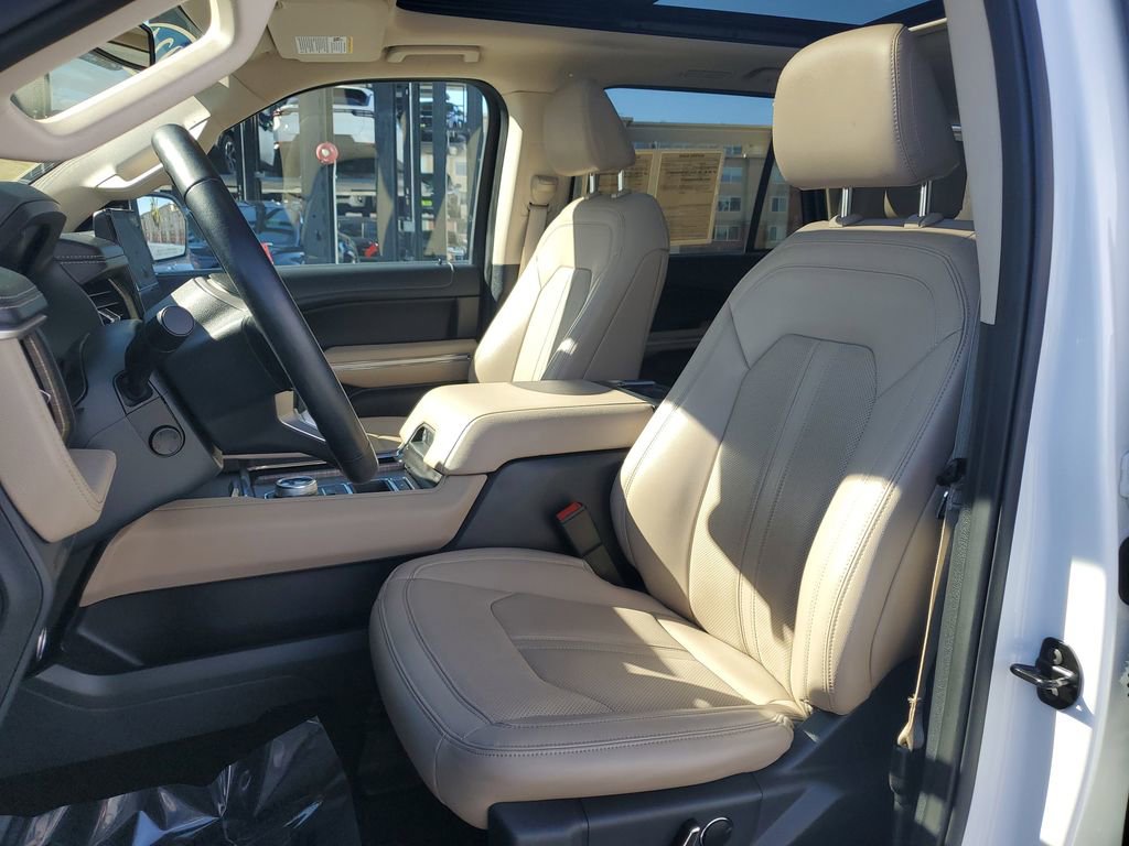Used 2024 Ford Expedition Max Limited image 21