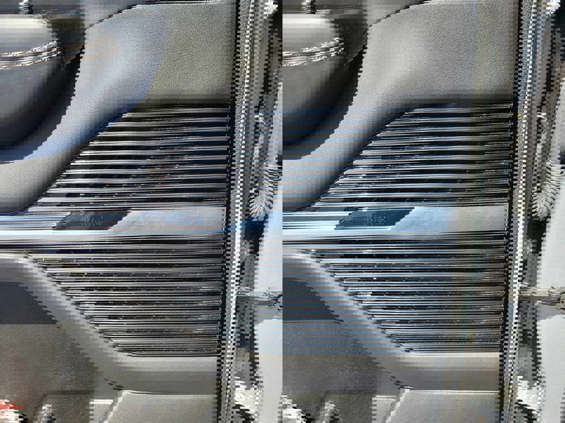 Used 2024 Jeep Grand Wagoneer L Series II w/ Quick Order Packagew 28T AWD/4WD image 17