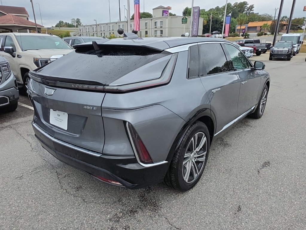 Used 2023 Cadillac Lyriq 2WD image 7