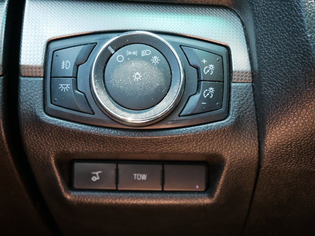 Used 2015 Ford Explorer Sport w/ Equipment Group 401A AWD/4WD image 31