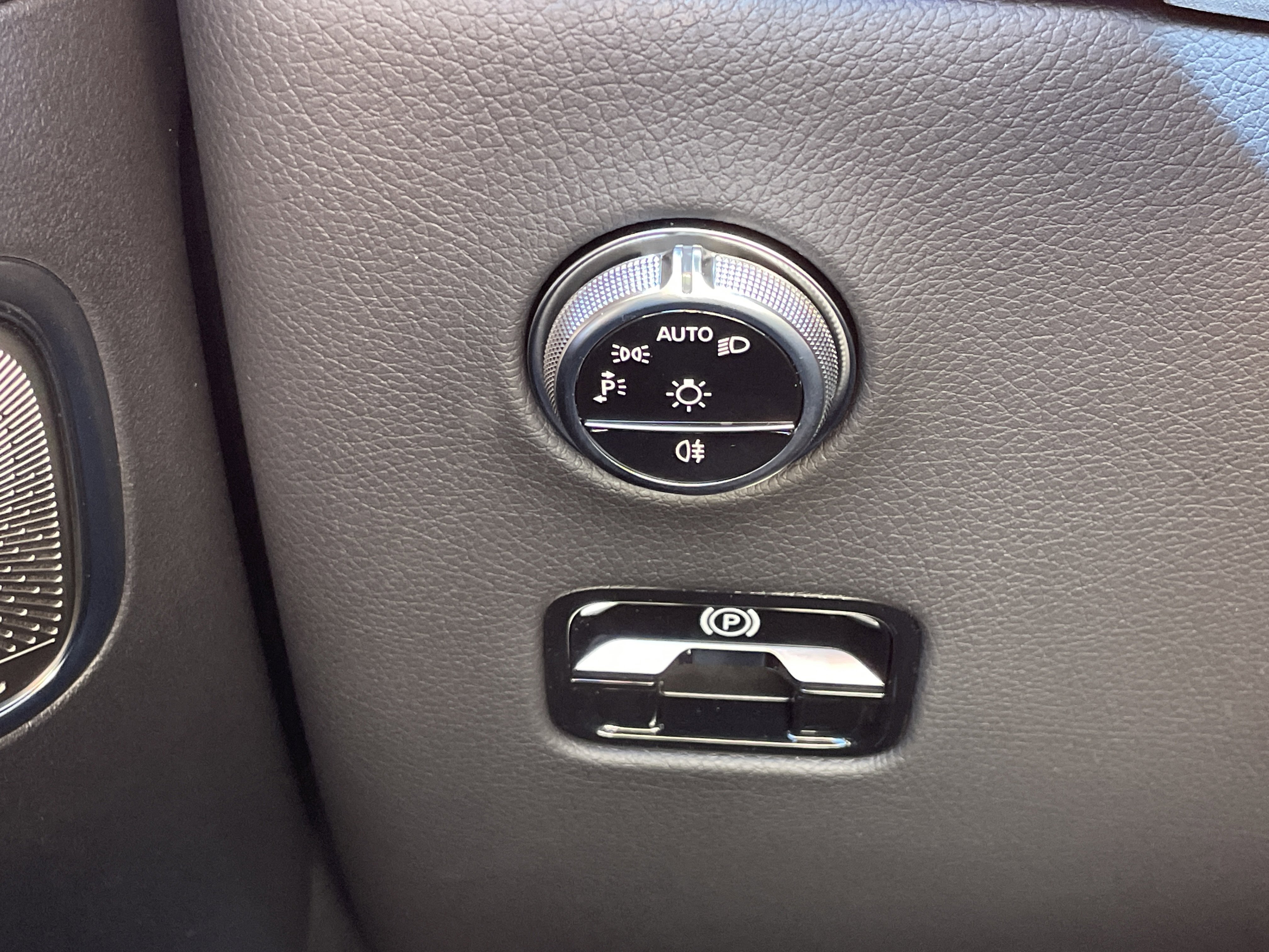 New 2026 Mercedes-Benz GLC 300 4MATIC image 23