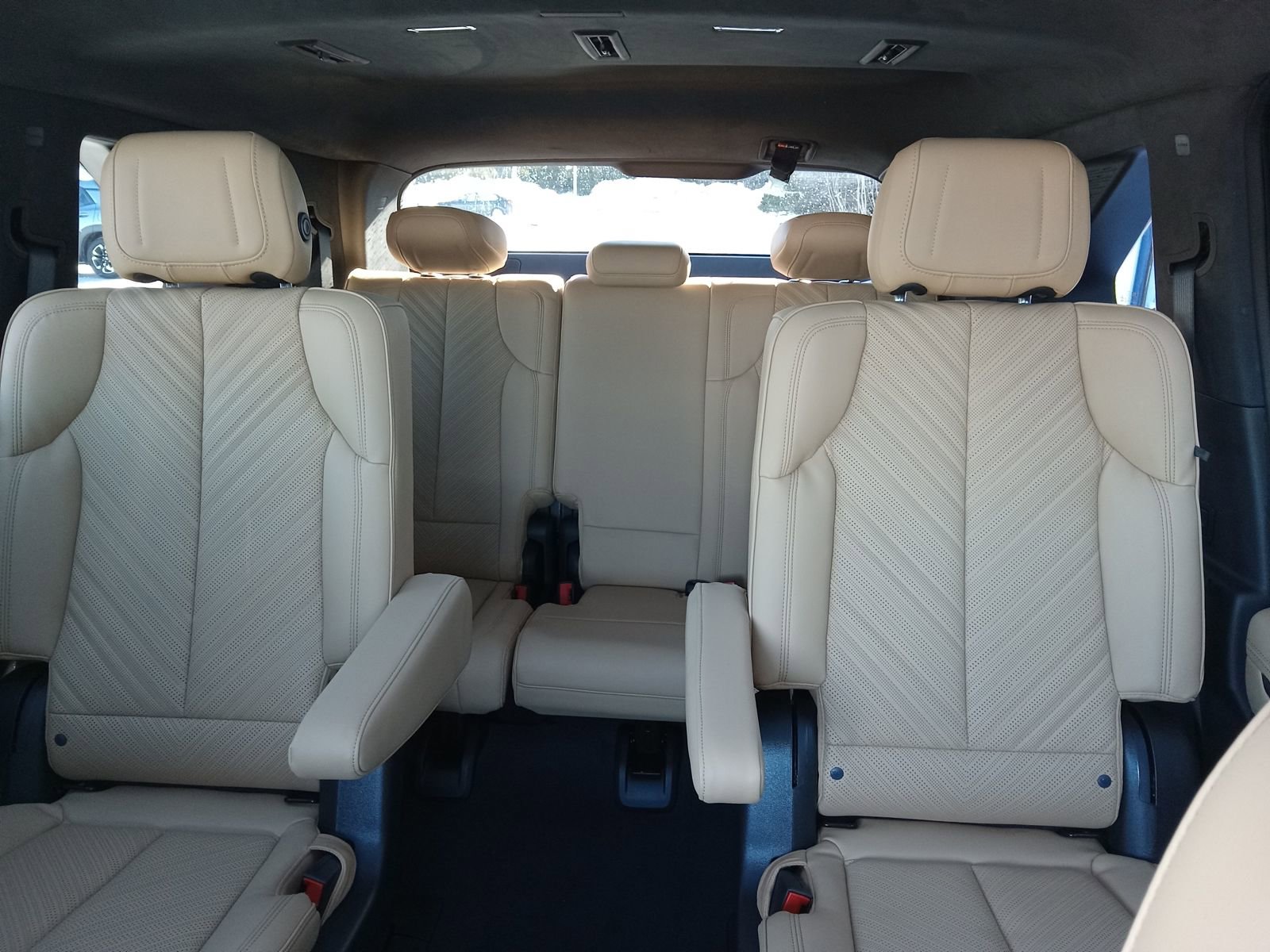 Certified 2025 Cadillac Escalade IQ Sport 2 w/ LPO, ONYX Package image 24