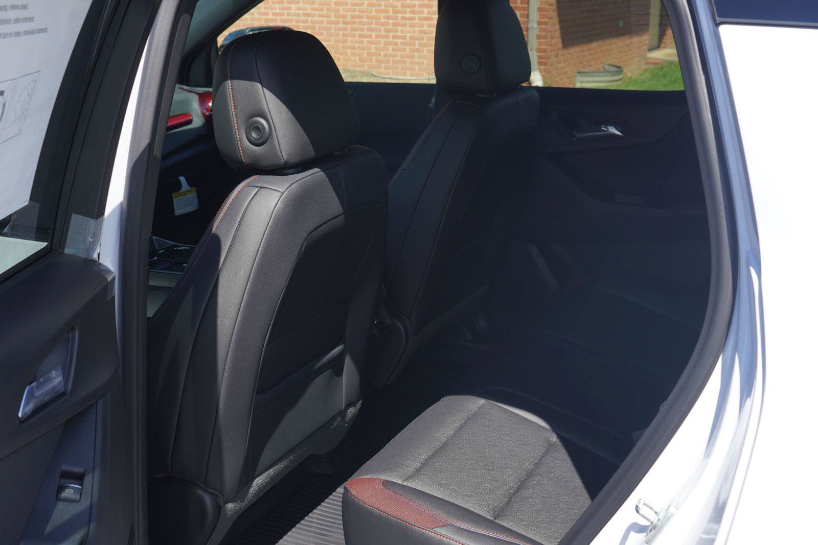 New 2026 Chevrolet Equinox RS w/ Convenience Package III image 26