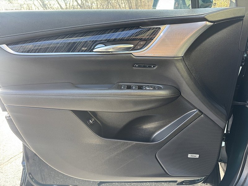 Used 2024 Cadillac XT6 Premium Luxury image 29