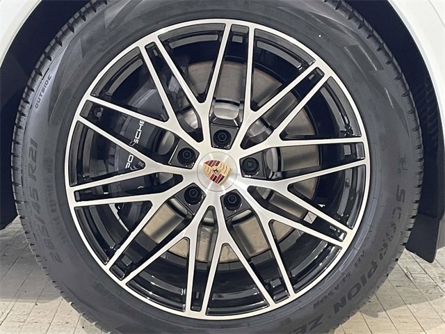 New 2026 Porsche Cayenne E-Hybrid Coupe image 16