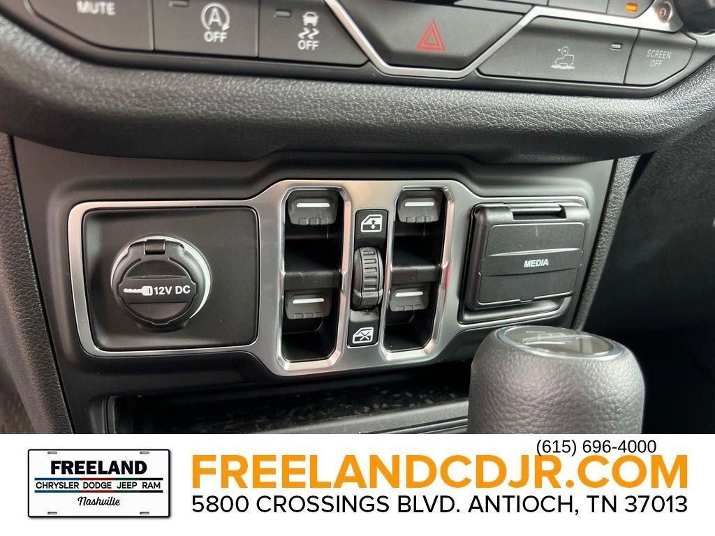 New 2025 Jeep Gladiator Sport AWD/4WD image 22