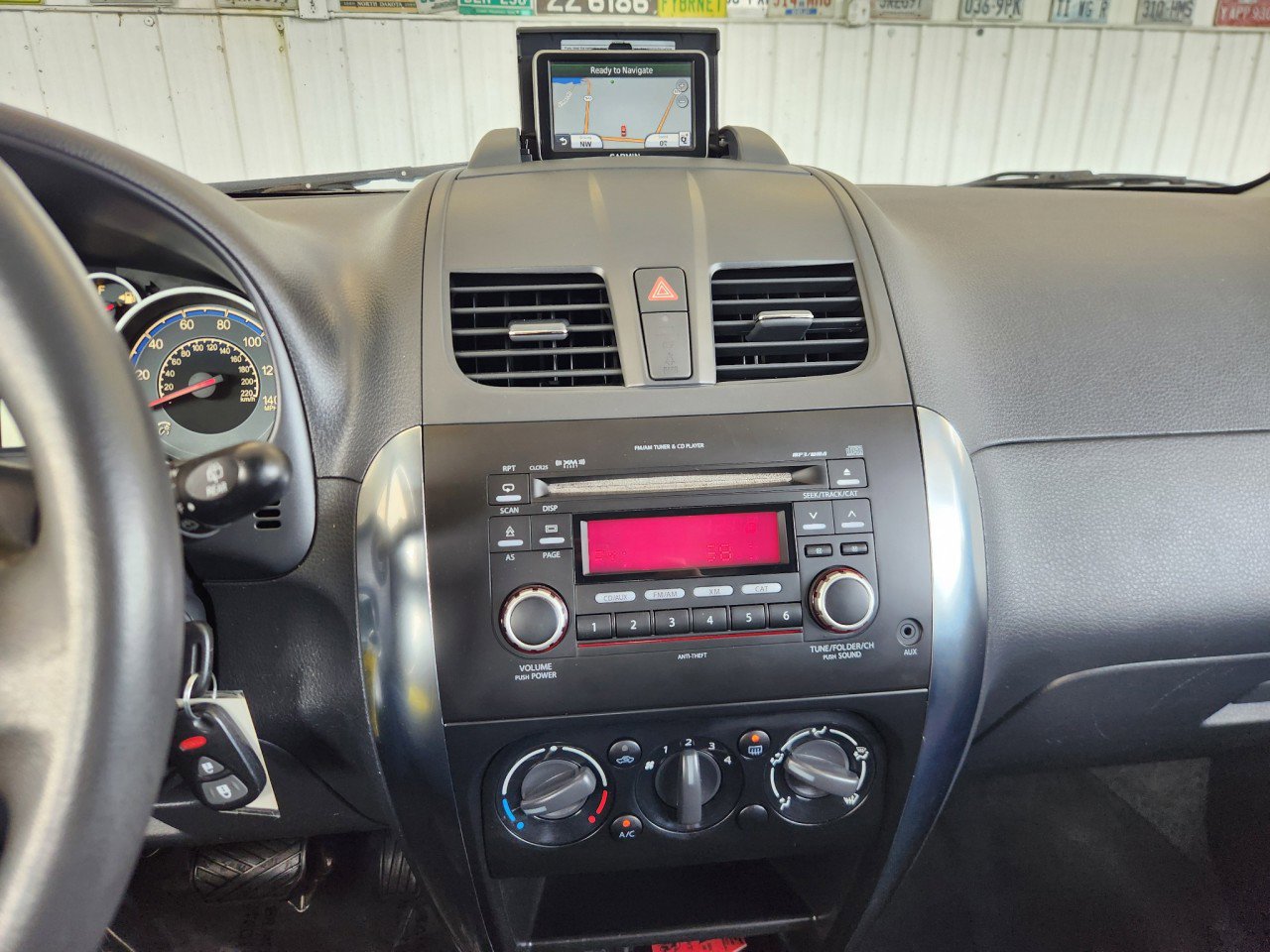 Used 2012 Suzuki SX4 Premium image 8
