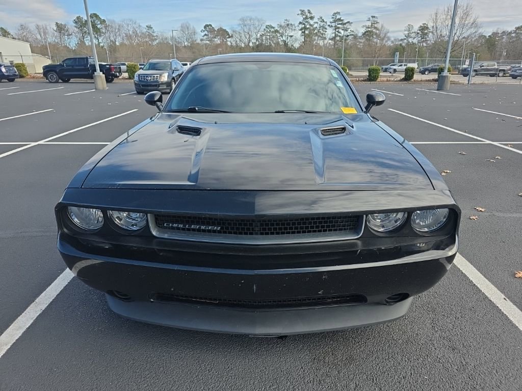 Used 2012 Dodge Challenger SXT image 12