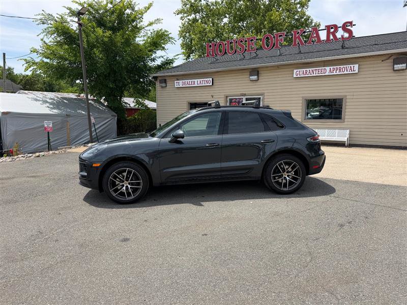 Used 2025 Porsche Macan Turbo AWD/4WD image 2