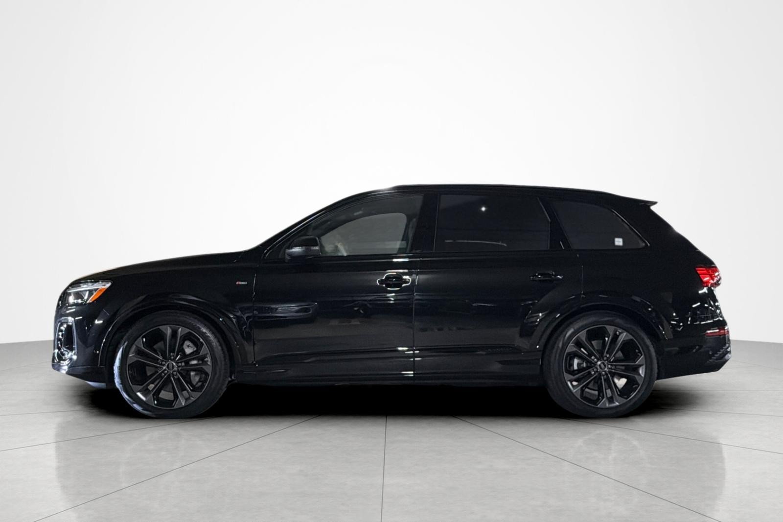 New 2026 Audi Q7 Premium Plus AWD/4WD image 3