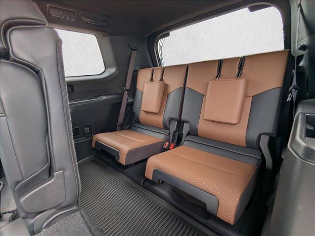 Used 2024 Lexus GX 550 w/ Accessory Package (2T) AWD/4WD image 22