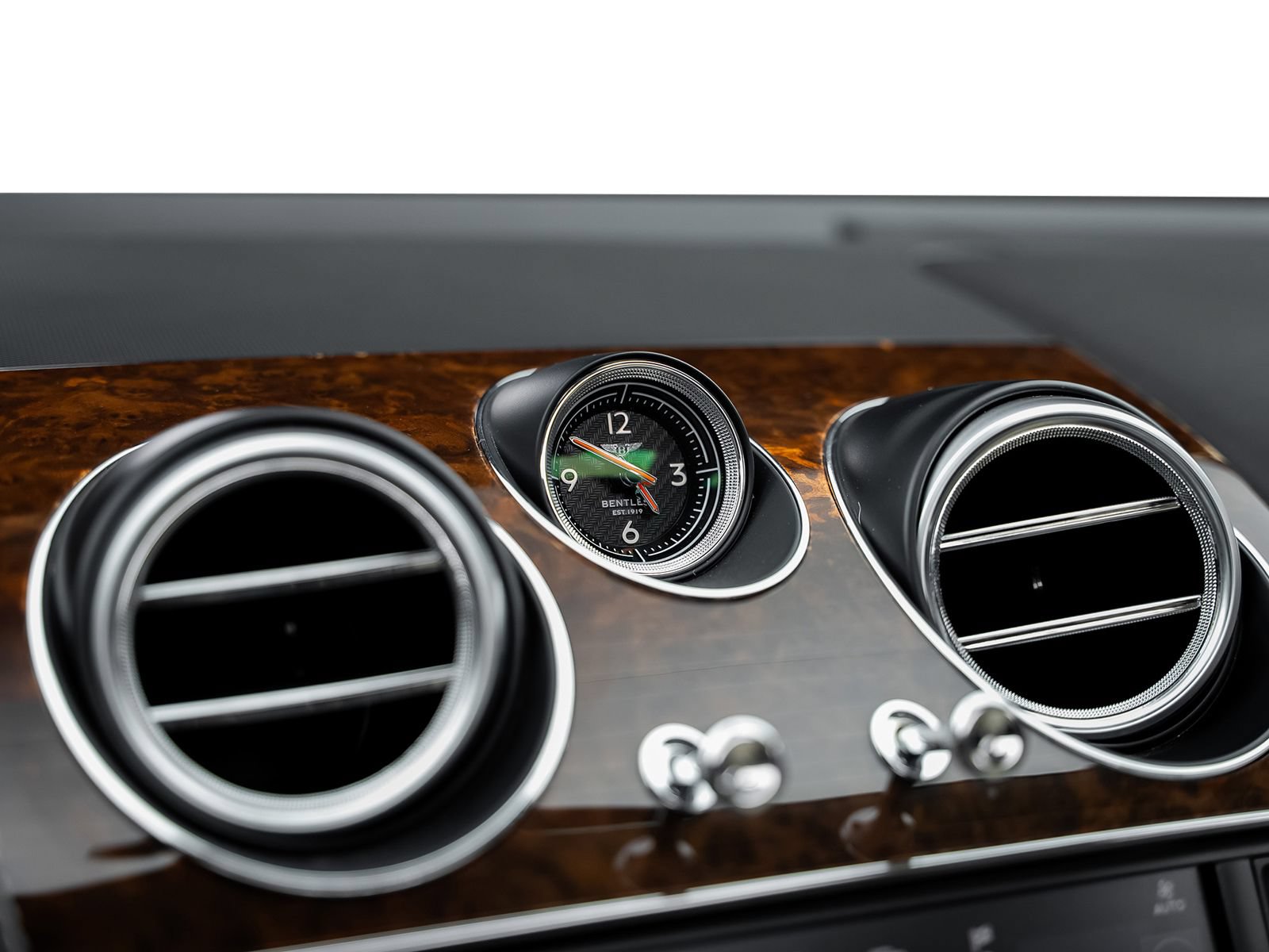 Used 2018 Bentley Bentayga AWD/4WD image 45