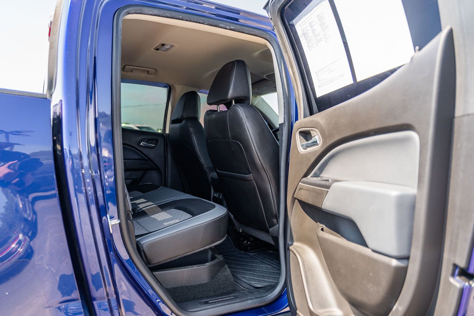 Used 2017 Chevrolet Colorado Z71 AWD/4WD image 13