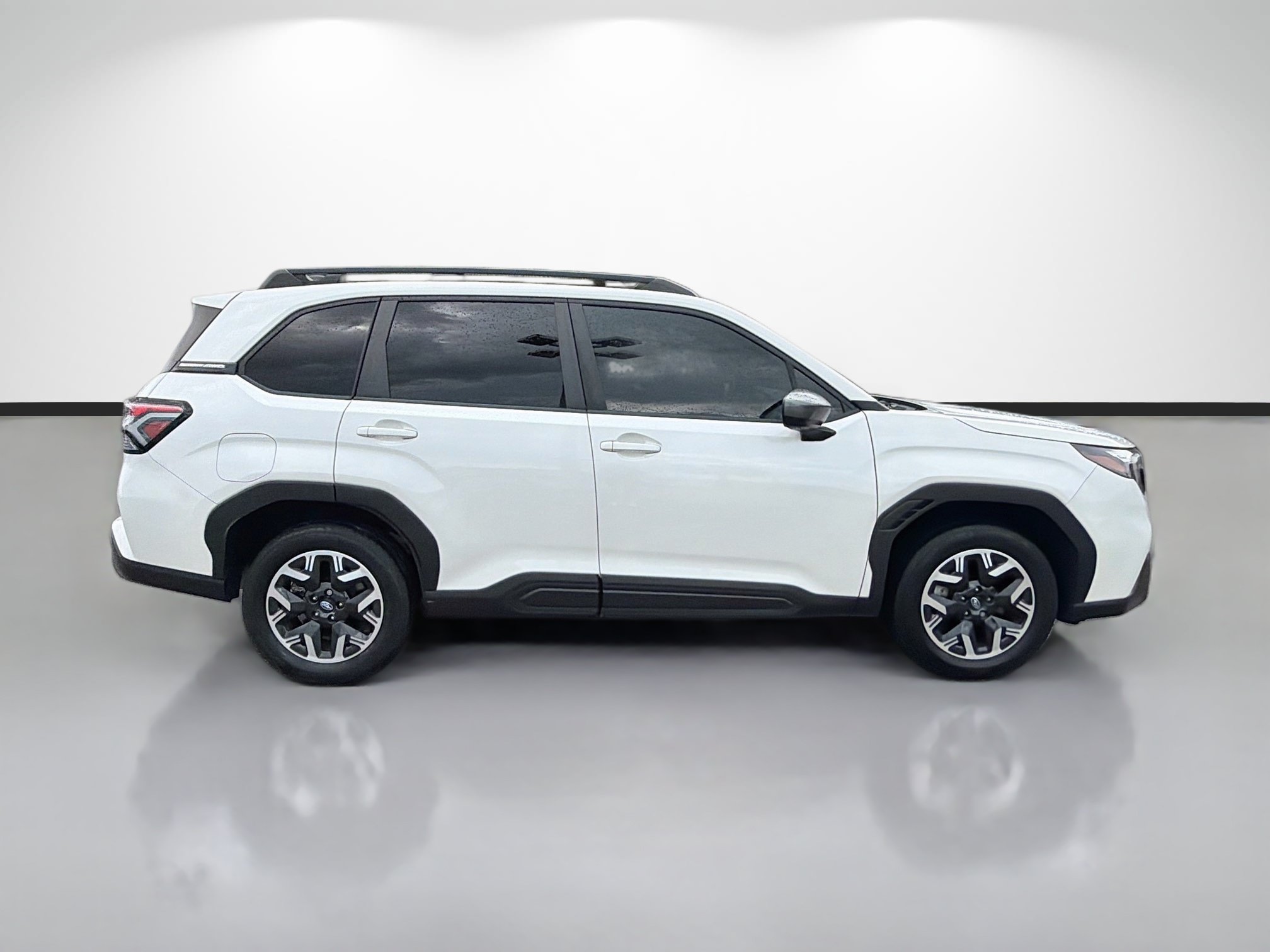 Certified 2025 Subaru Forester Premium w/ Convenience Package #1 AWD/4WD image 2