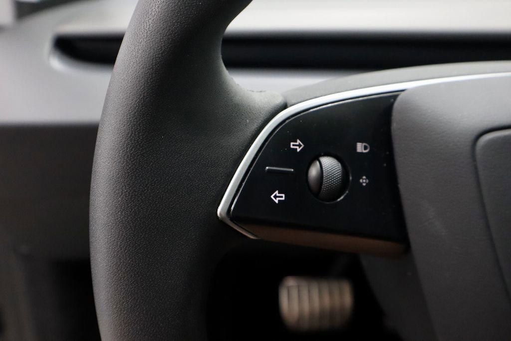 Used 2024 Tesla Model 3 Performance image 29