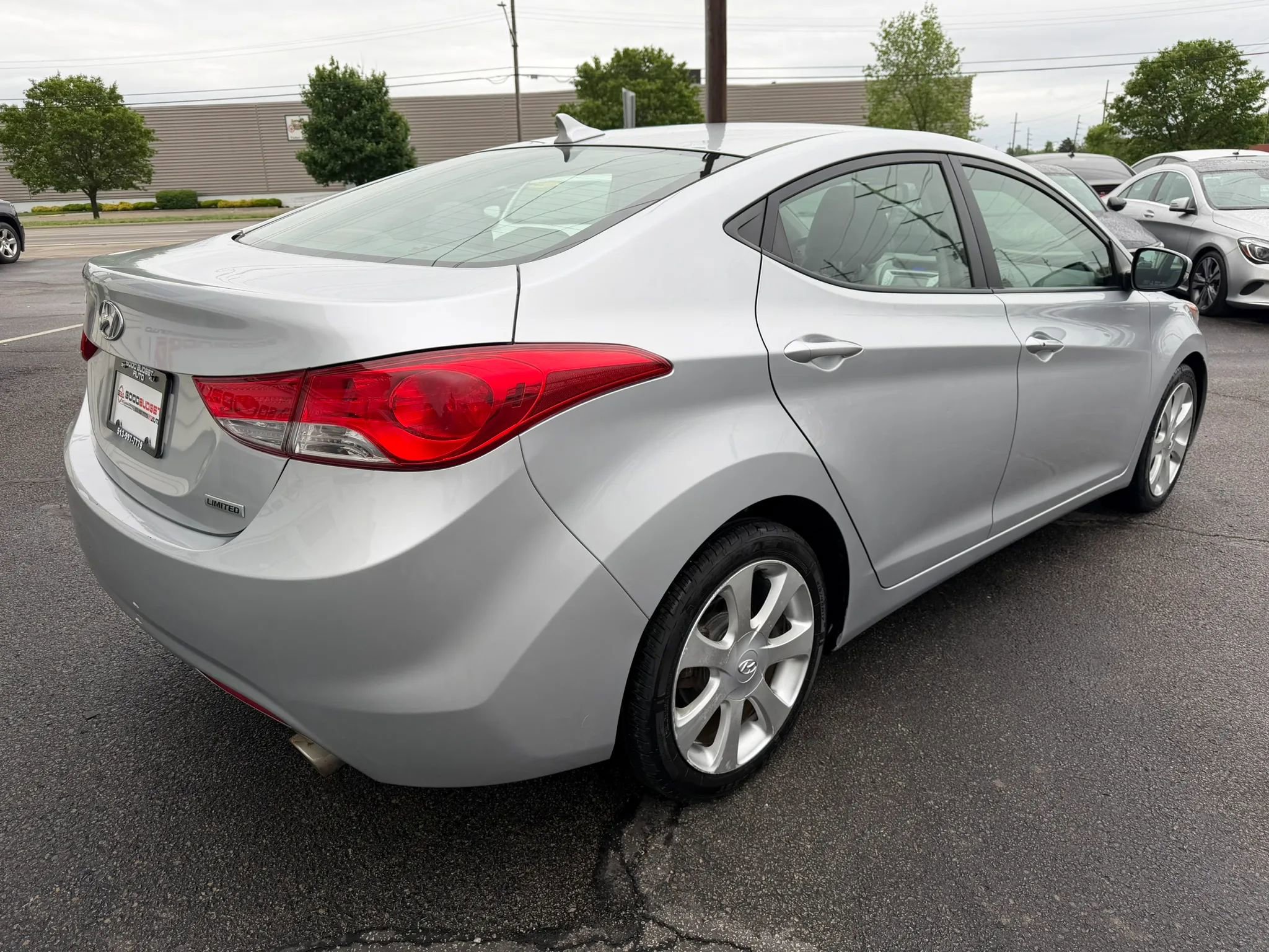 Used 2012 Hyundai Elantra Limited w/ Technology Pkg 5 FWD image 7