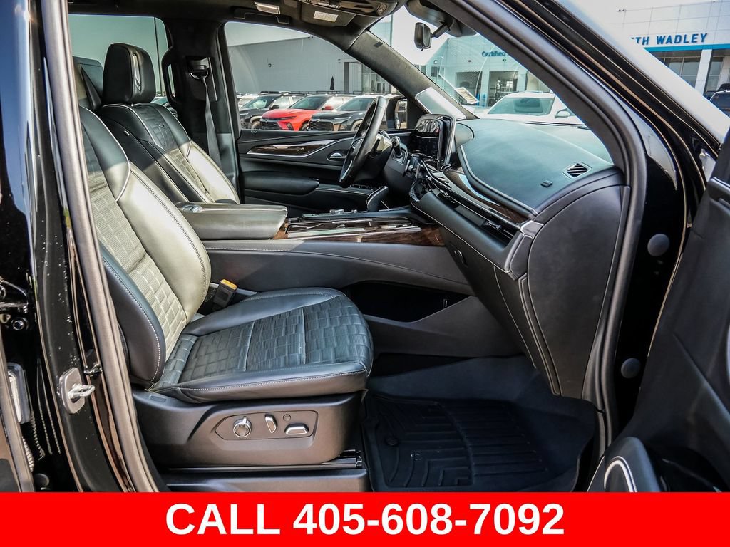 Used 2023 Cadillac Escalade Premium Luxury Platinum w/ LPO, Radiant Package AWD/4WD image 15