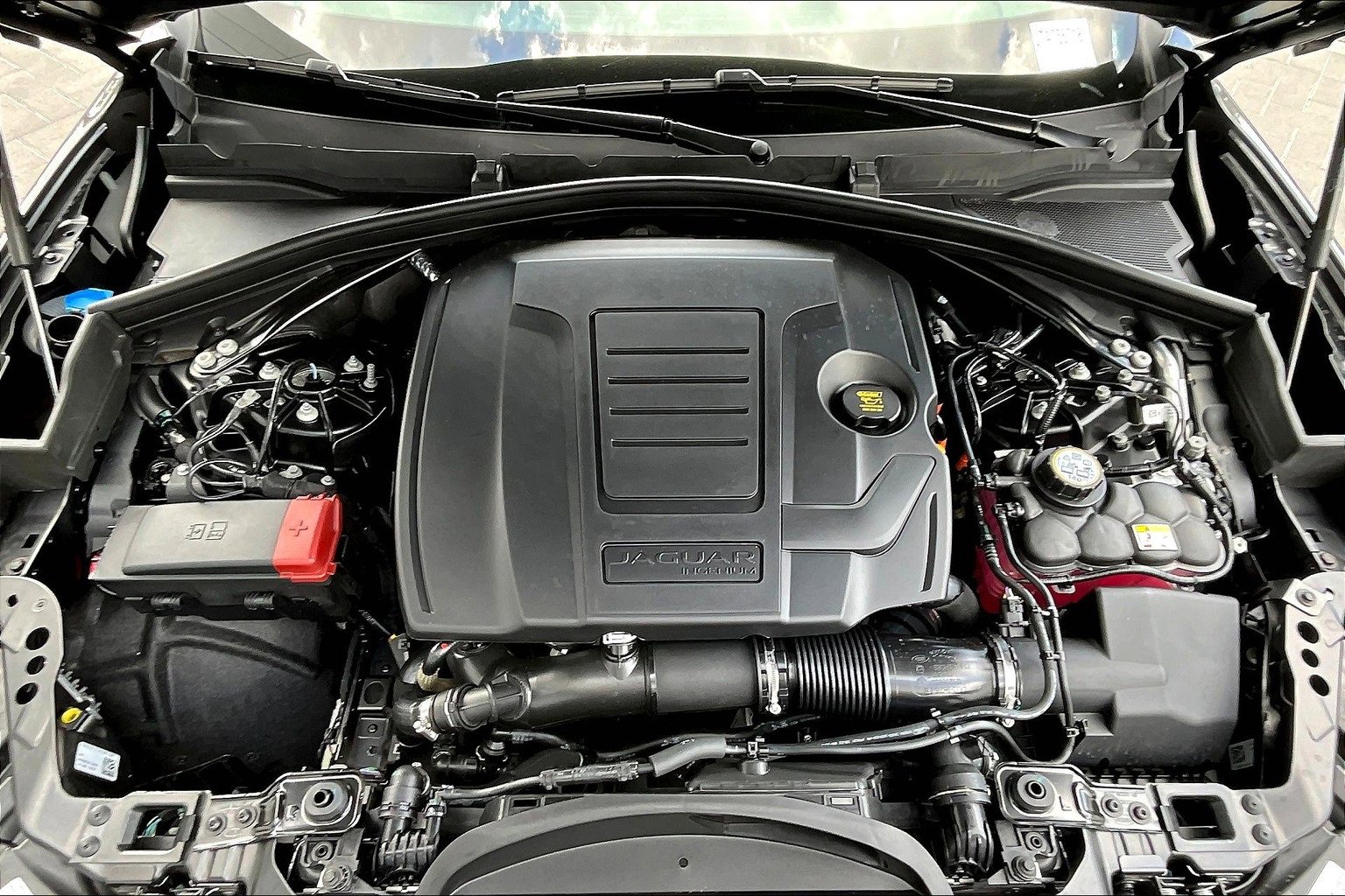 New 2026 Jaguar F-PACE R-Dynamic S image 11