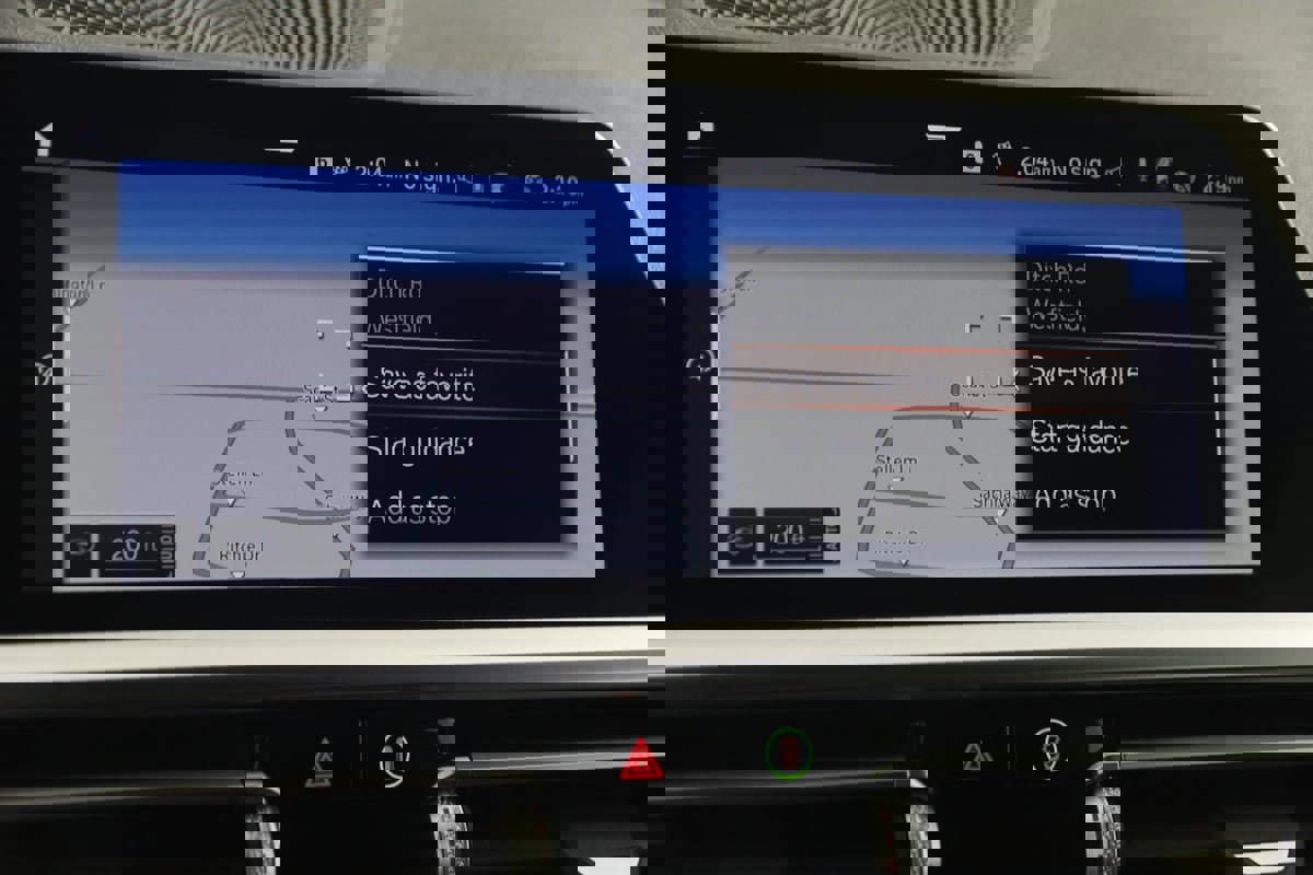 Used 2021 BMW 430i Convertible w/ Convenience Package image 9