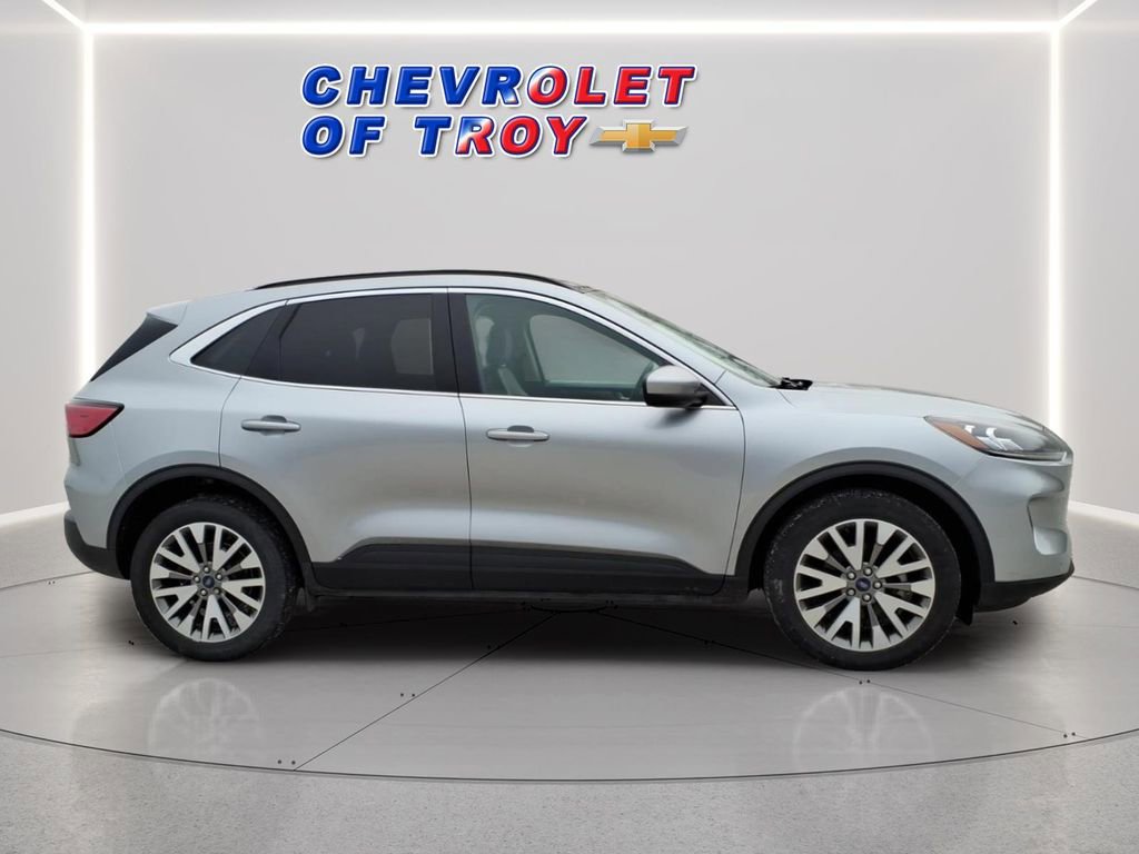 Used 2022 Ford Escape Titanium image 10