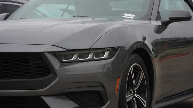 Used 2024 Ford Mustang Premium RWD image 4