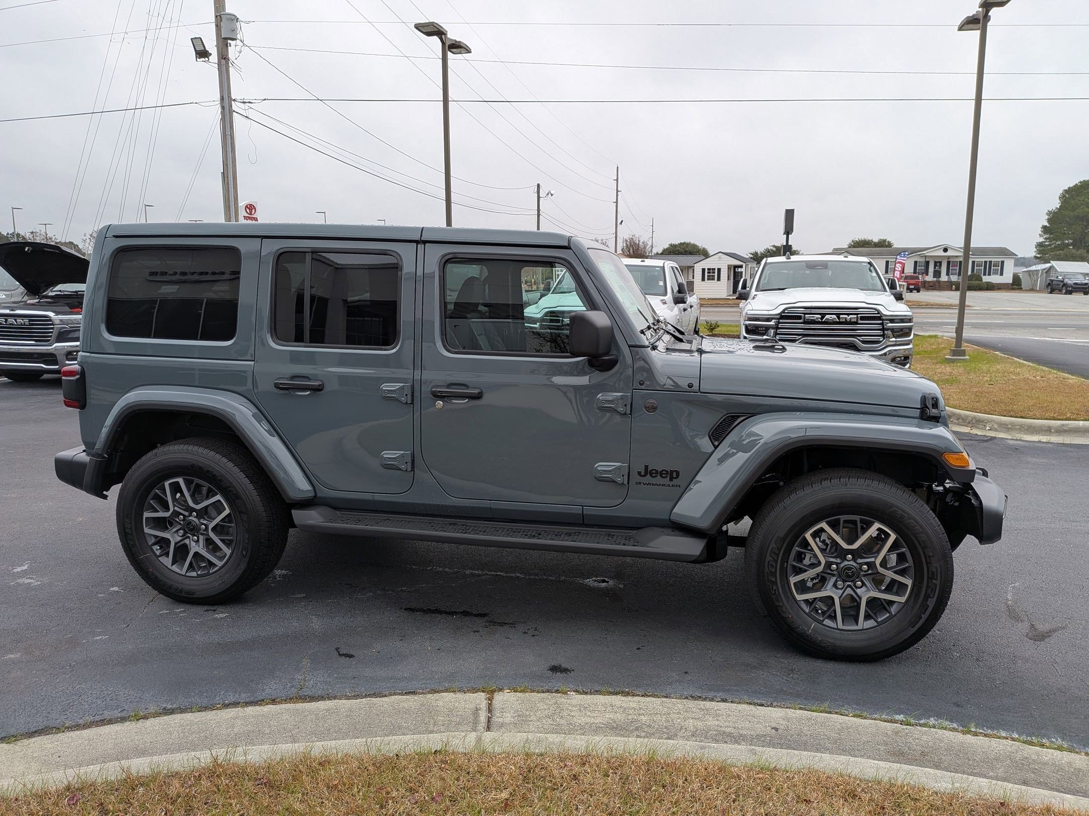 New 2026 Jeep Wrangler Sahara AWD/4WD image 4