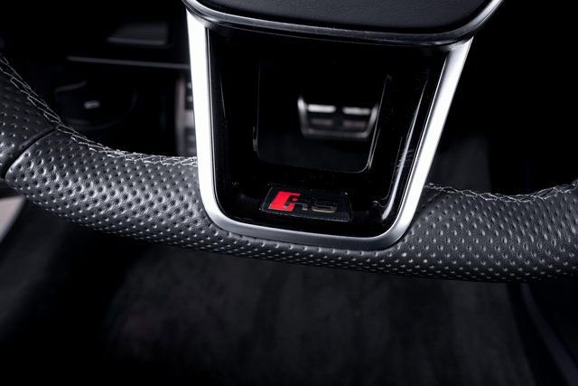 Used 2025 Audi RS 7 Performance image 44