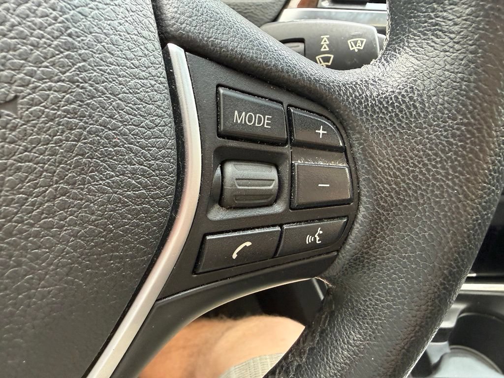 Used 2015 BMW 328i xDrive Sedan AWD/4WD image 18