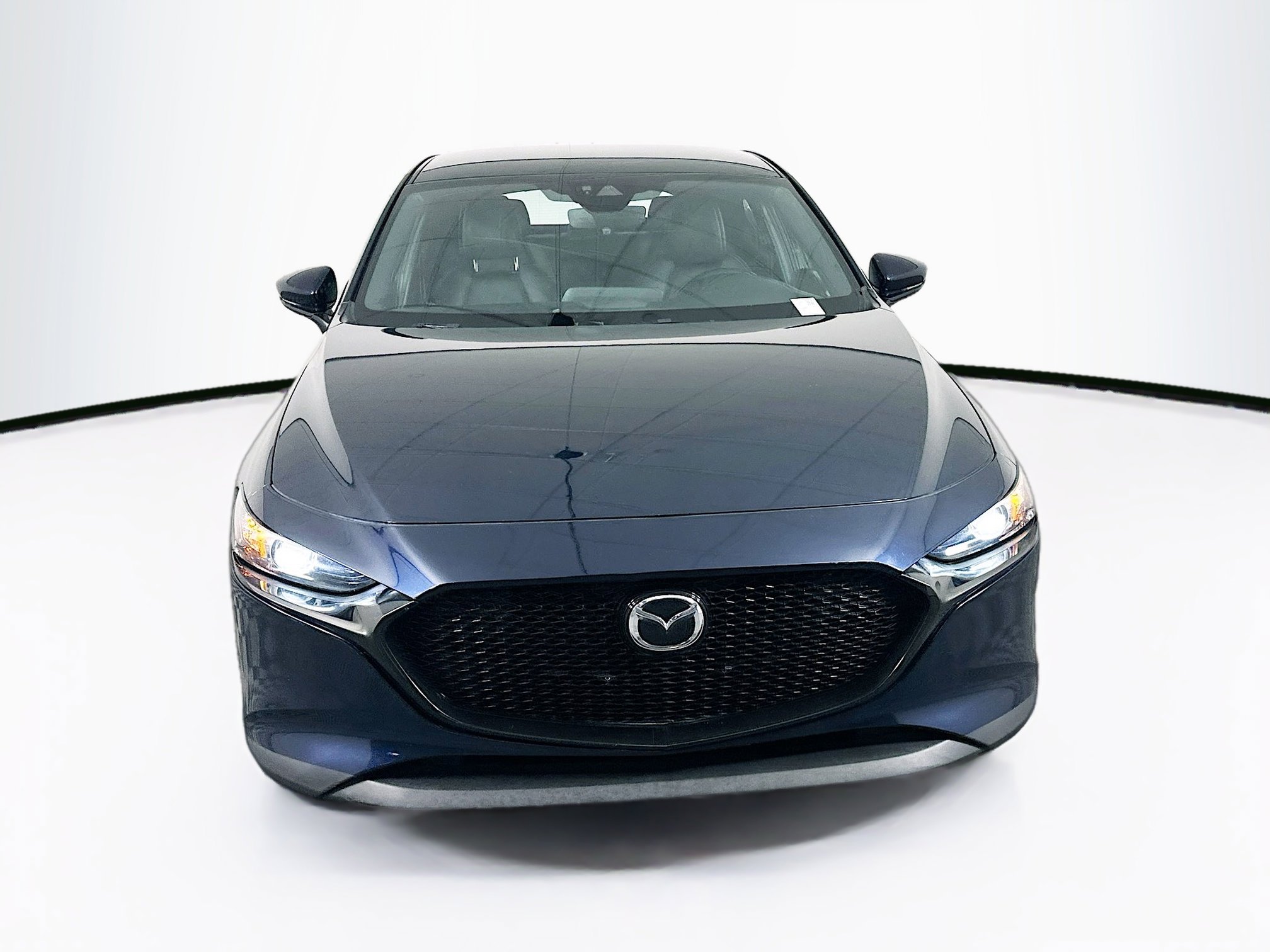 Used 2022 MAZDA MAZDA3 s FWD image 2