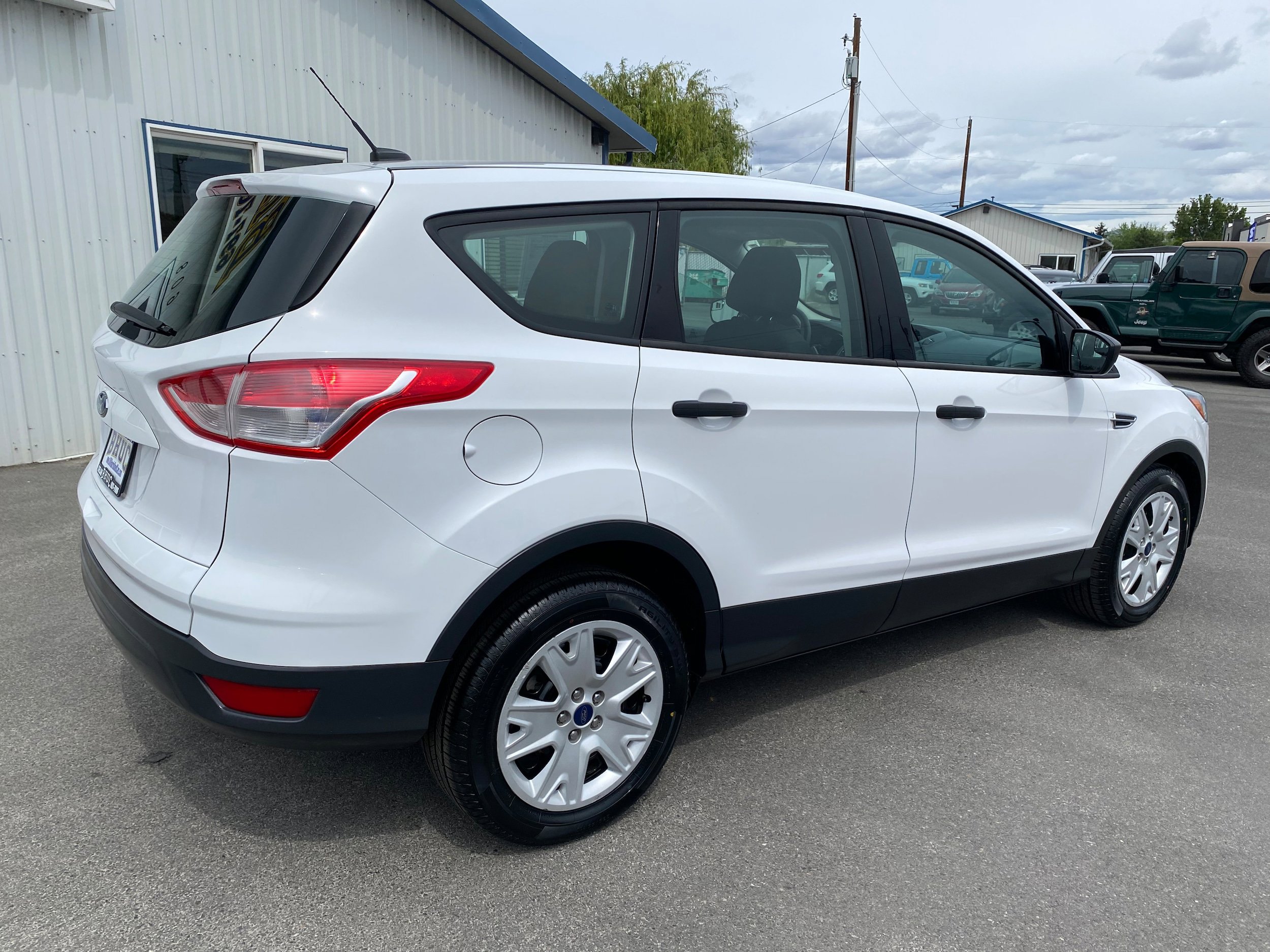 Used 2016 Ford Escape S FWD image 6