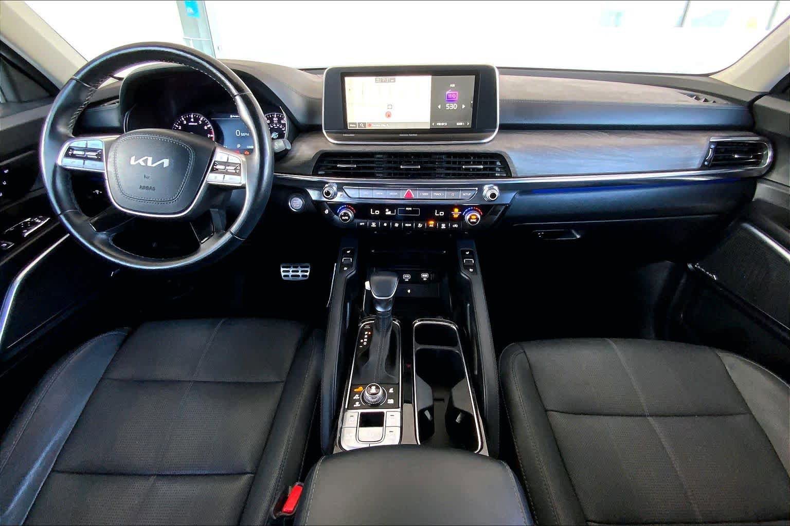 Used 2022 Kia Telluride SX w/ Nightfall Edition Package AWD/4WD image 16