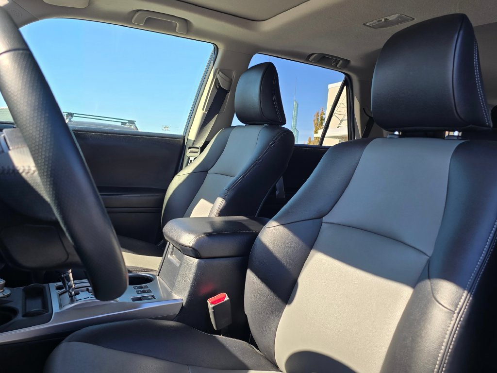 Used 2017 Toyota 4Runner SR5 Premium AWD/4WD image 21