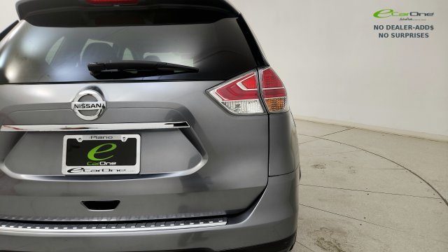 Used 2015 Nissan Rogue S FWD image 28