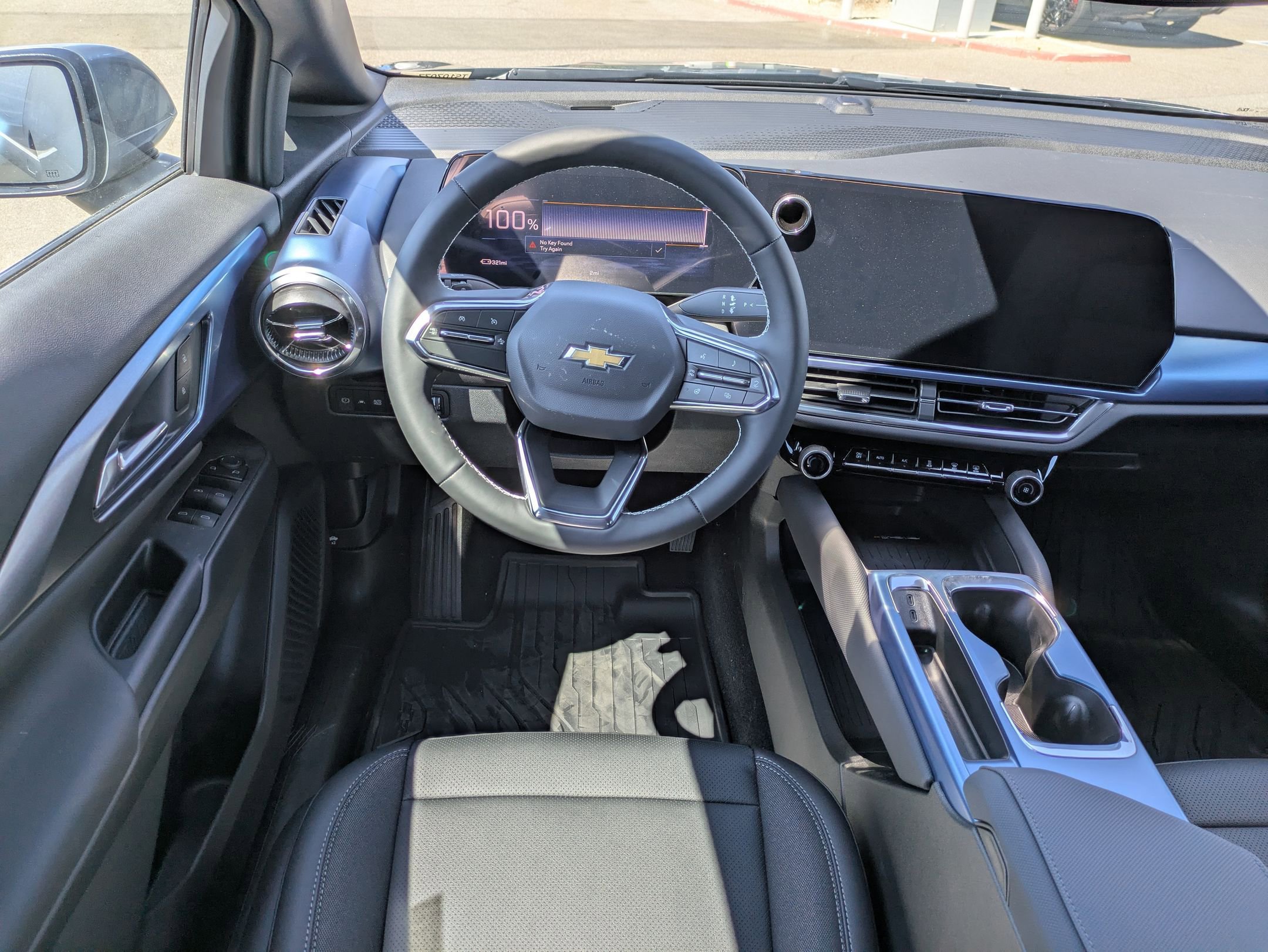 Used 2026 Chevrolet Equinox EV LT image 14