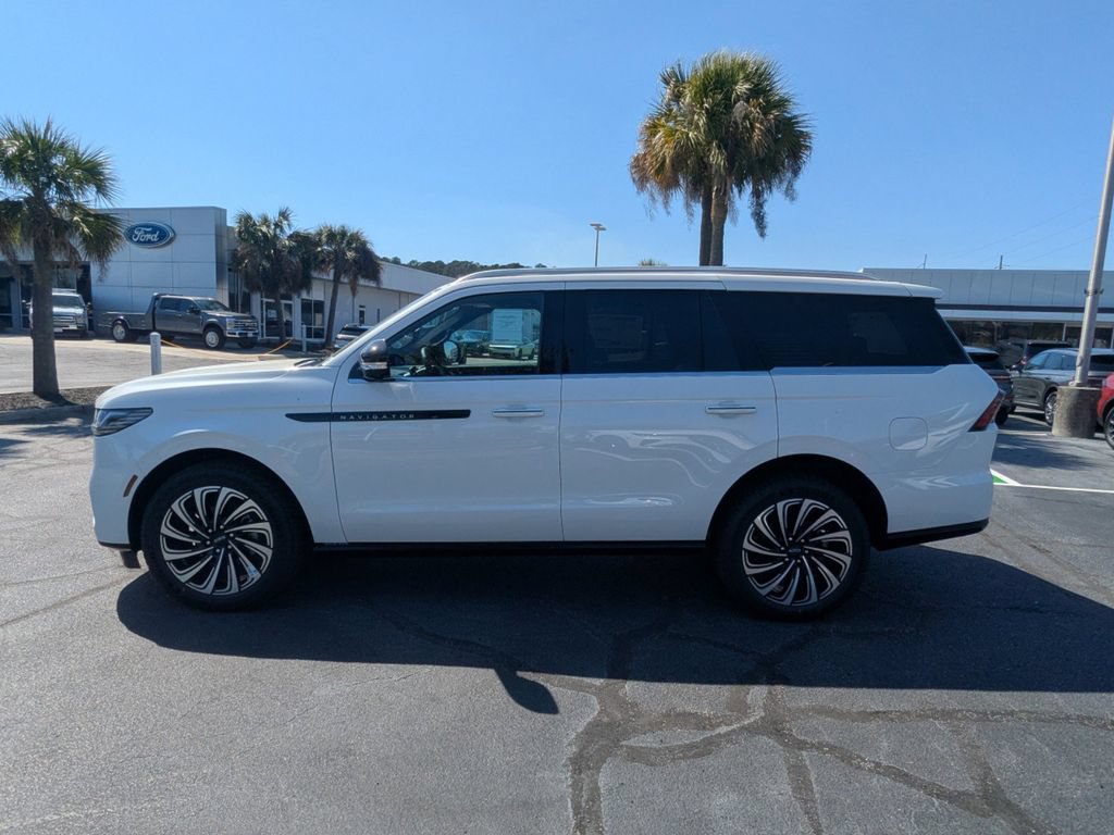 New 2026 Lincoln Navigator Black Label AWD/4WD image 7