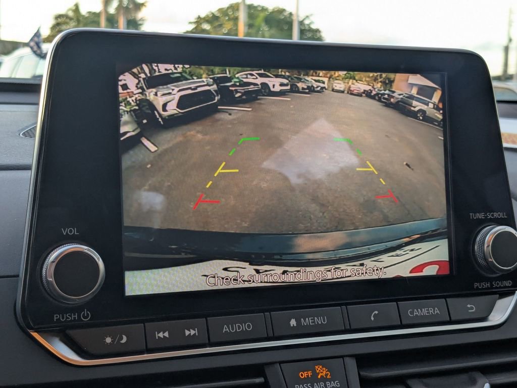 Used 2025 Nissan Altima 2.5 SR image 18