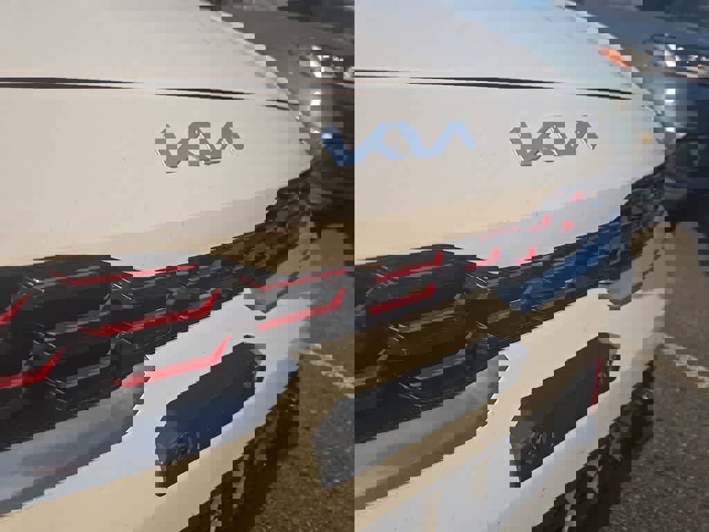 Used 2023 Kia Forte GT-Line image 19