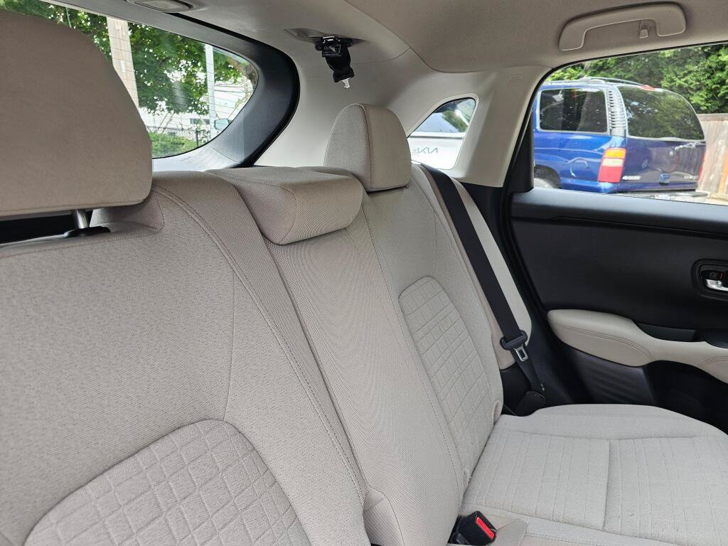 Used 2024 Honda HR-V LX image 12