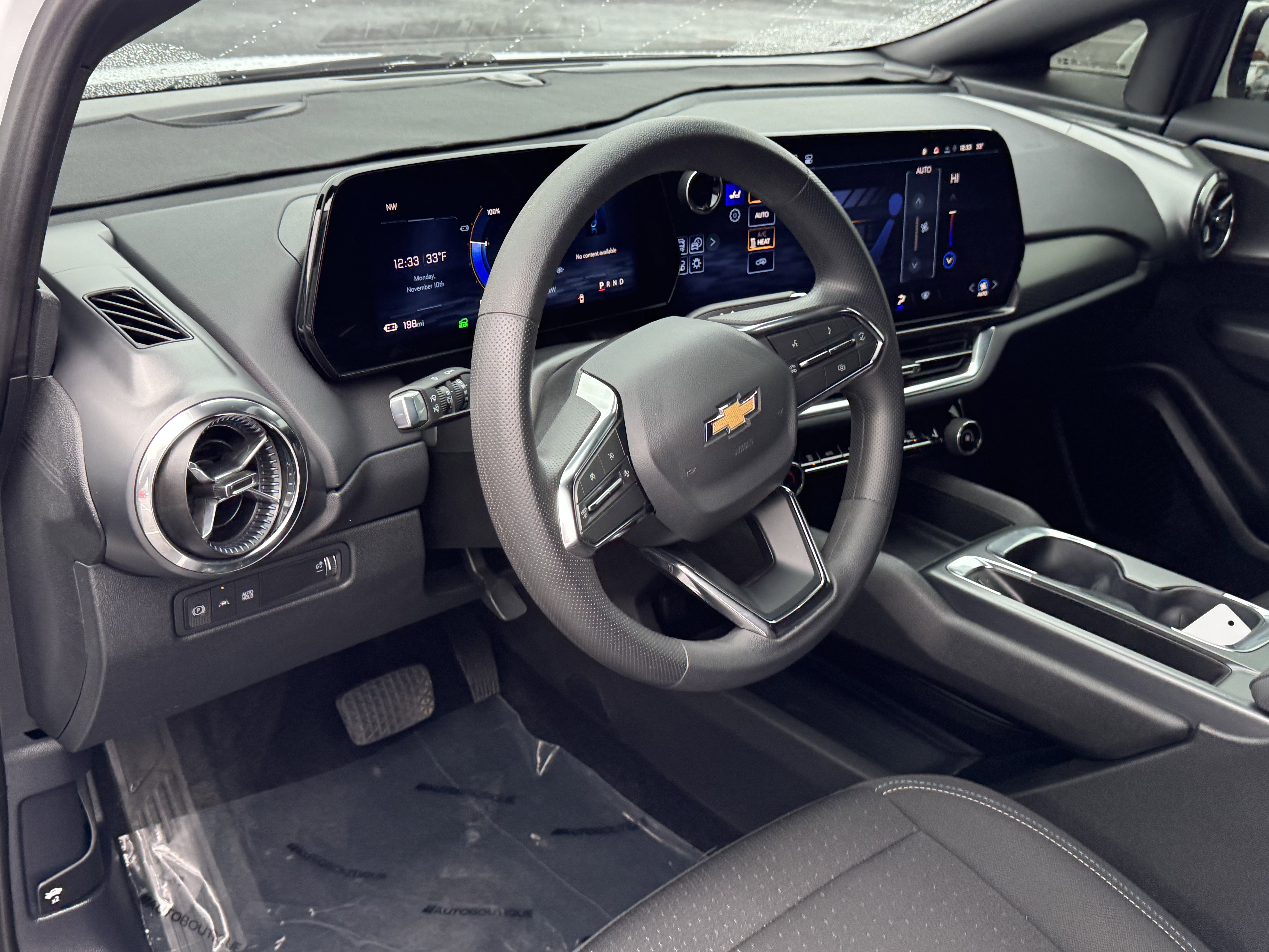 Used 2025 Chevrolet Equinox EV LT image 7