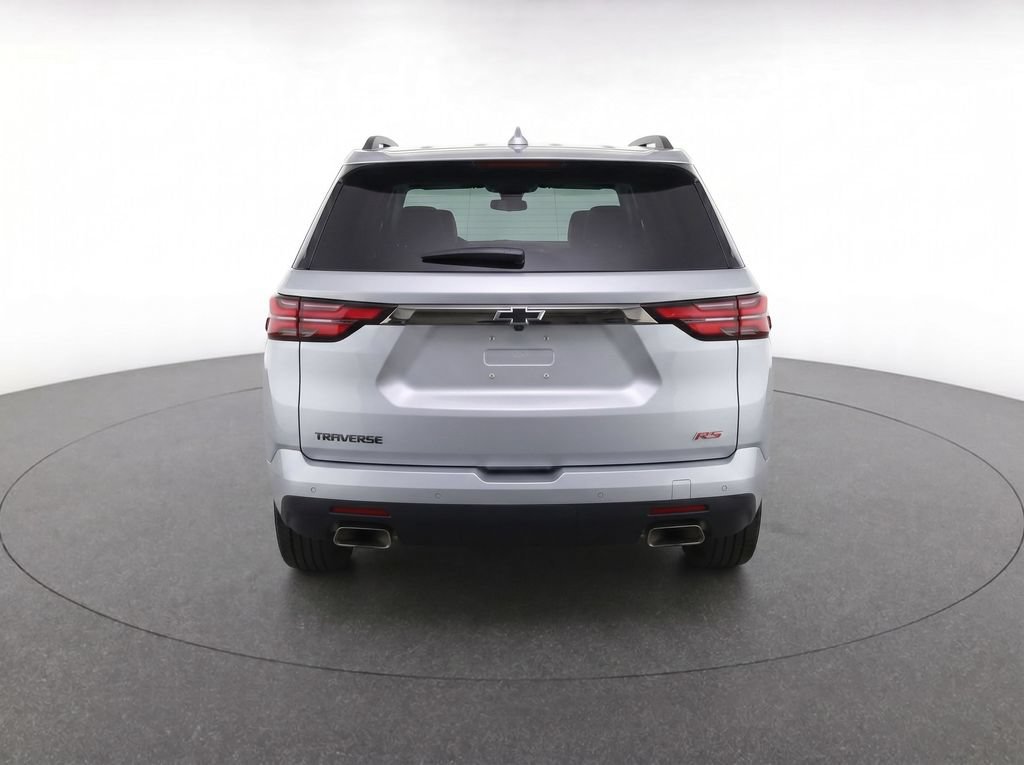 Used 2023 Chevrolet Traverse LT FWD image 7