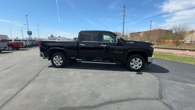 Used 2022 Chevrolet Silverado 2500 LTZ w/ LTZ Premium Package AWD/4WD image 9
