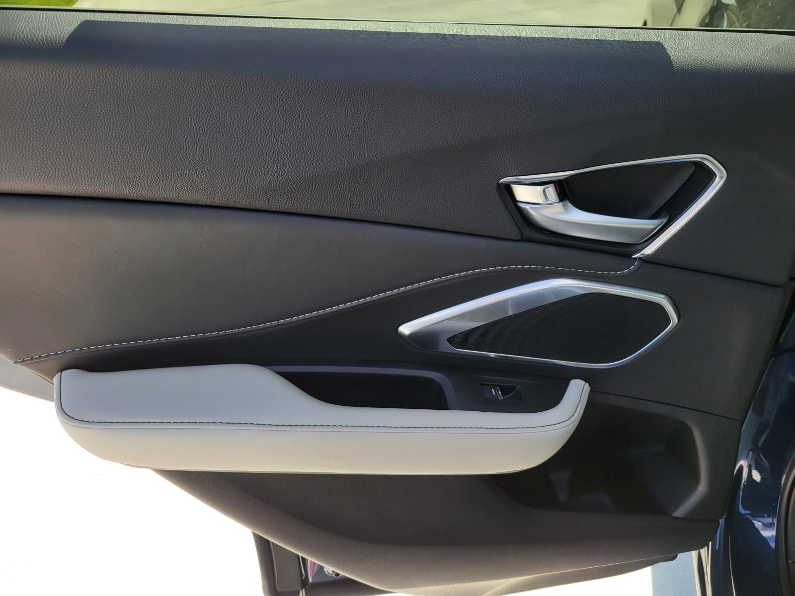 New 2026 Acura RDX SH-AWD image 12