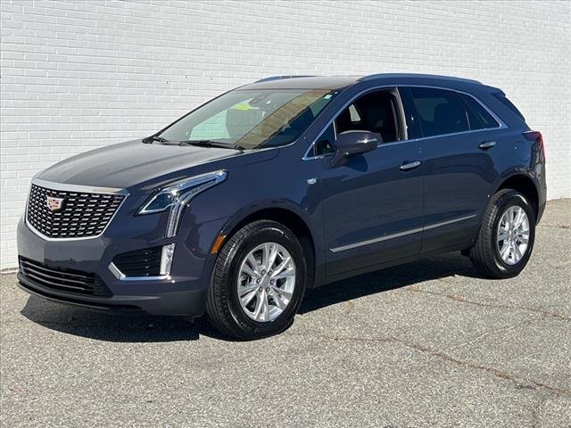 New 2025 Cadillac XT5 Luxury