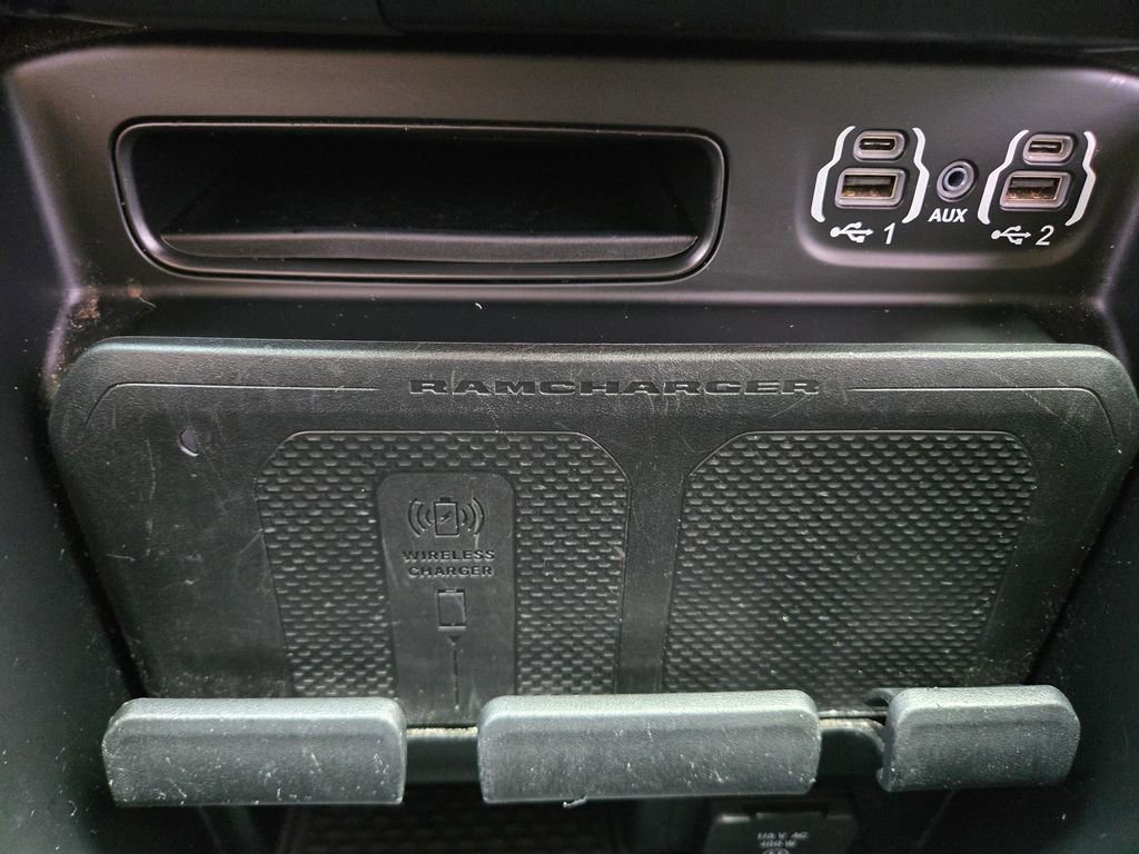 Used 2022 RAM 2500 Limited image 32