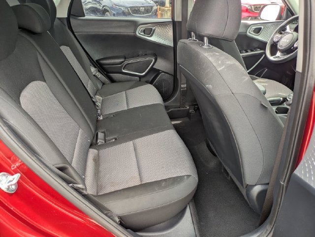 Used 2025 Kia Soul LX FWD image 24
