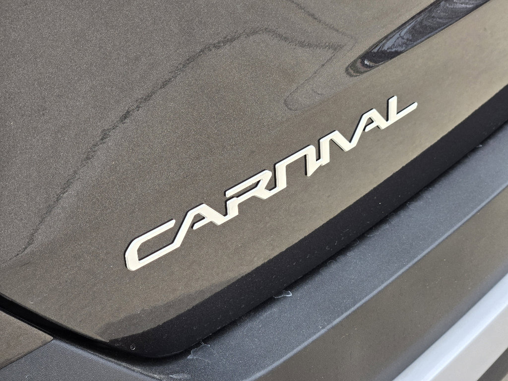 New 2026 Kia Carnival LX image 7