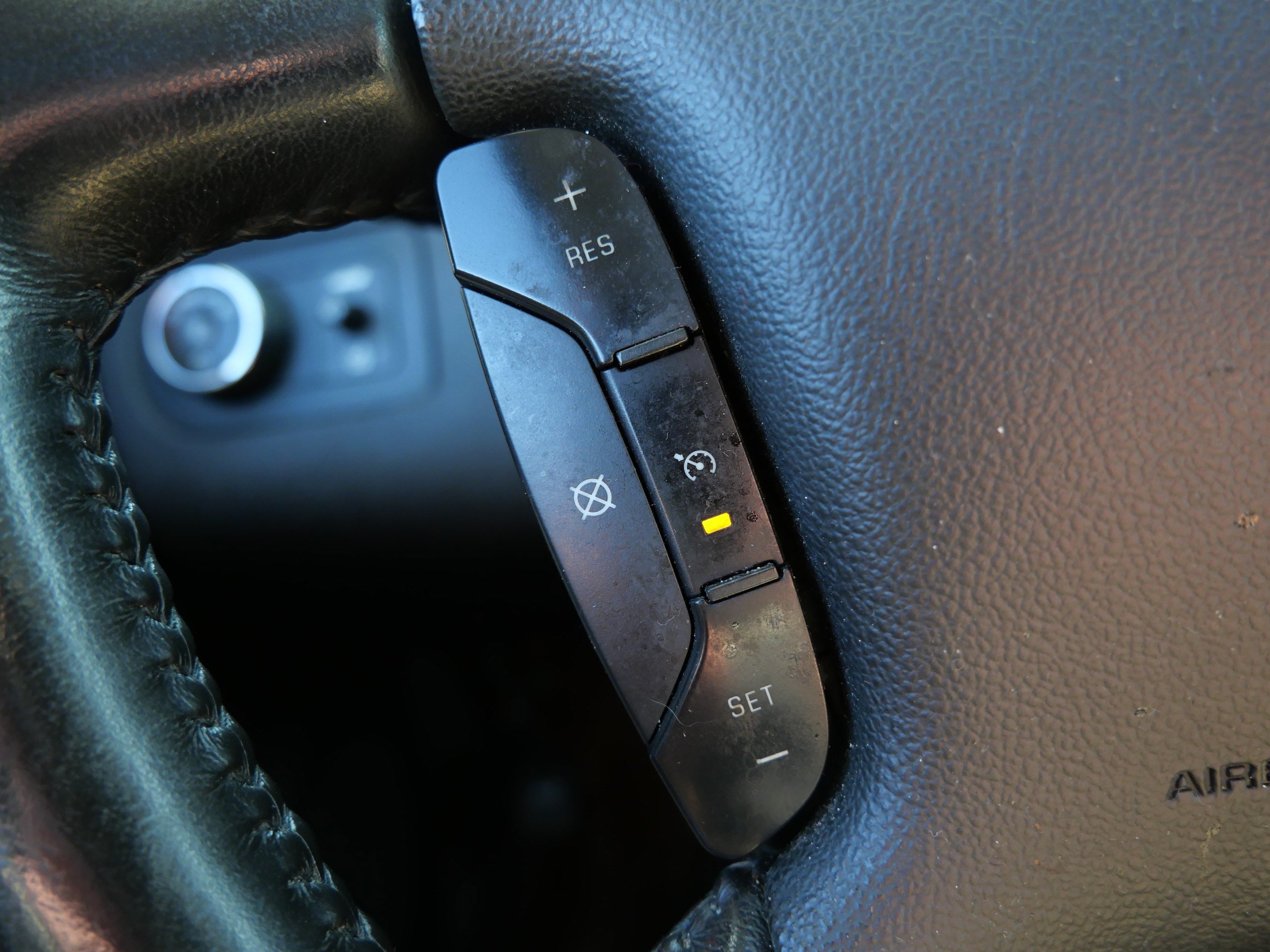 Used 2011 Chevrolet Impala LT w/ Luxury Edition Package FWD image 27