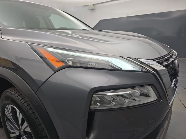 Used 2023 Nissan Rogue SV image 13