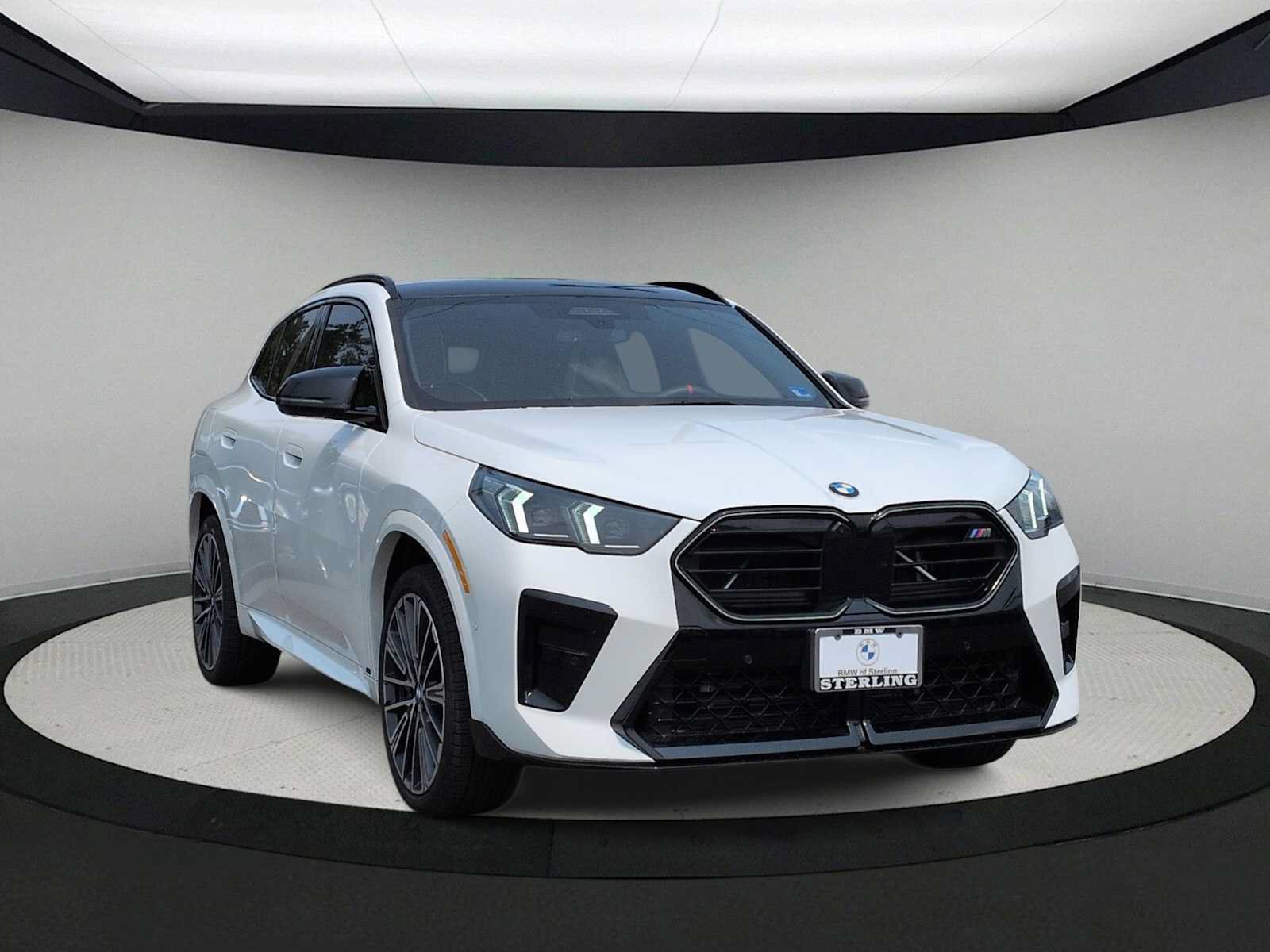 Used 2025 BMW X2 M35i w/ Premium Package AWD/4WD image 2