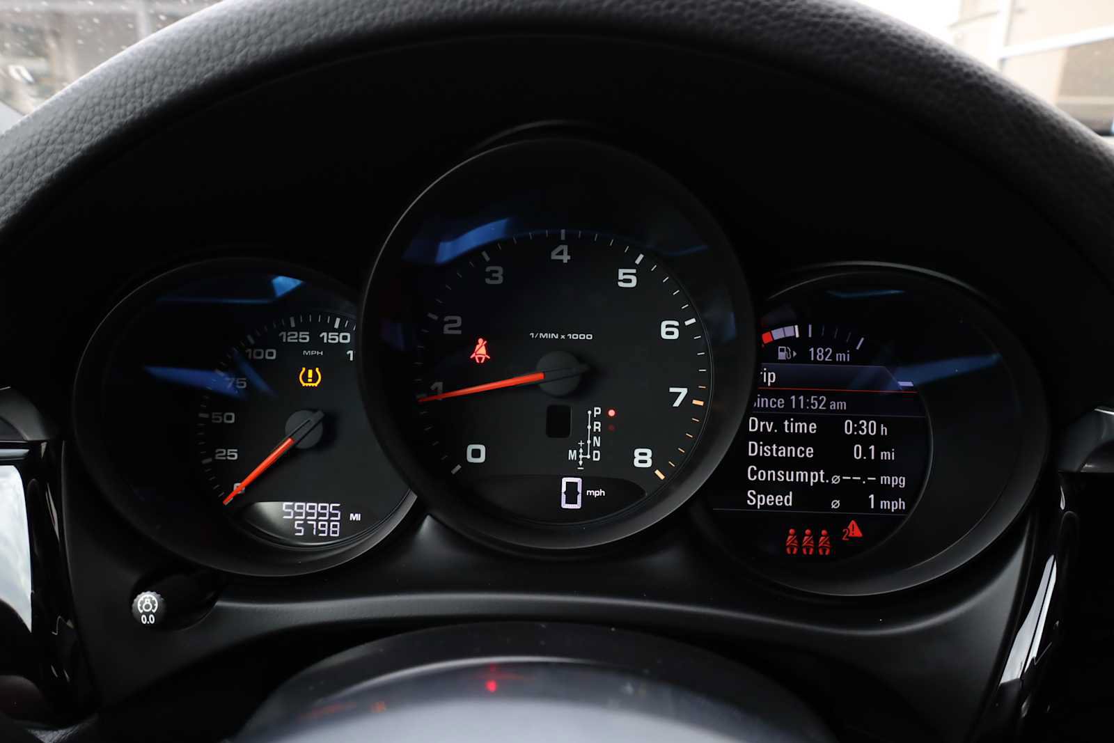 Used 2021 Porsche Macan AWD/4WD image 18